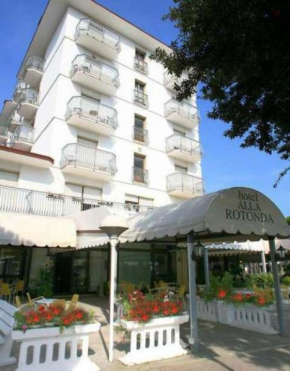 Отель Hotel Alla Rotonda  Лидо-Ди-Езоло
